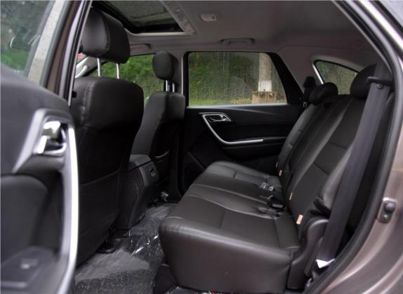驭胜S350 2014款 2.4T 自动两驱柴油豪华天窗版5座 车厢座椅   后排空间