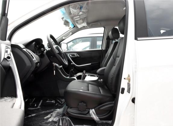 驭胜S350 2014款 2.4T 自动四驱柴油豪华天窗版5座 车厢座椅   前排空间