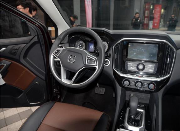 驭胜S350 2016款 2.0T 自动四驱汽油超豪华版5座 中控类   驾驶位