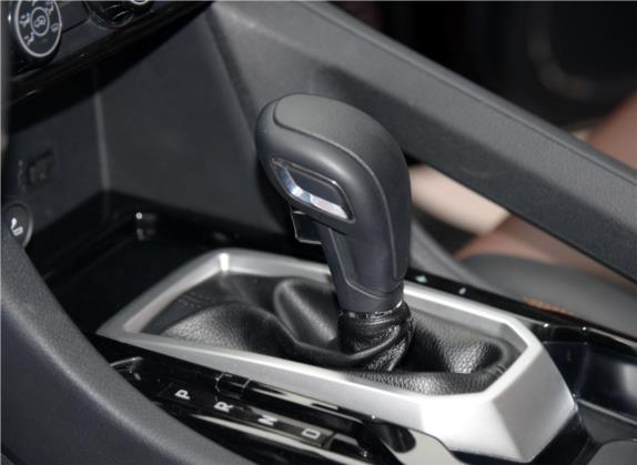 驭胜S350 2016款 2.0T 自动四驱汽油超豪华版5座 中控类   挡把