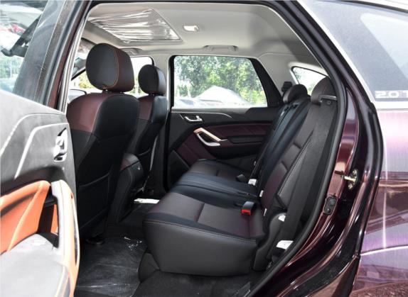 驭胜S350 2016款 2.0T 手动四驱汽油豪华天窗版5座 车厢座椅   后排空间