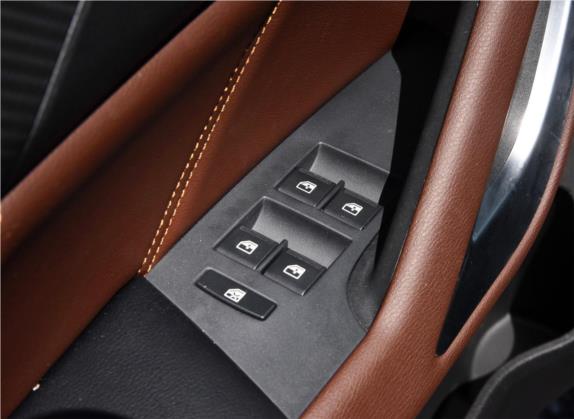 驭胜S350 2016款 2.0T 手动四驱汽油豪华天窗版5座 车厢座椅   门窗控制