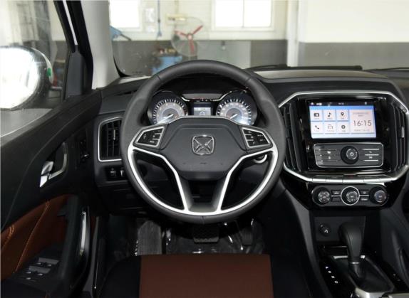 驭胜S350 2016款 2.0T 自动两驱汽油豪华天窗版5座 中控类   驾驶位