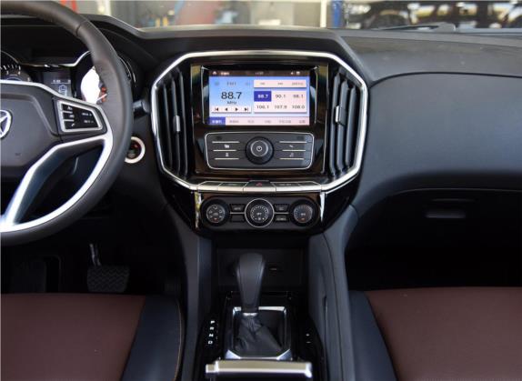 驭胜S350 2016款 2.0T 自动四驱汽油豪华天窗版5座 中控类   中控台