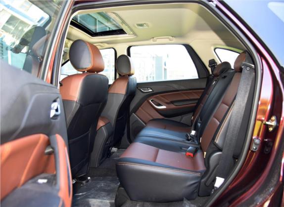 驭胜S350 2016款 2.0T 自动四驱汽油豪华天窗版5座 车厢座椅   后排空间