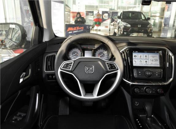 驭胜S350 2017款 2.0T 自动两驱柴油超豪华版5座 中控类   驾驶位