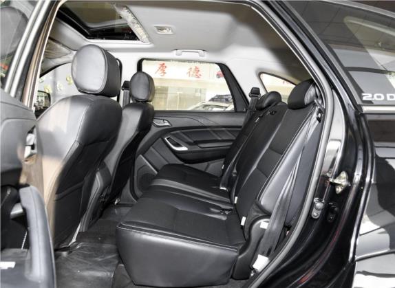 驭胜S350 2017款 2.0T 自动两驱柴油超豪华版5座 车厢座椅   后排空间