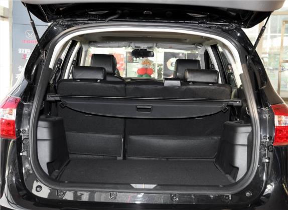 驭胜S350 2017款 2.0T 自动两驱柴油超豪华版5座 车厢座椅   后备厢