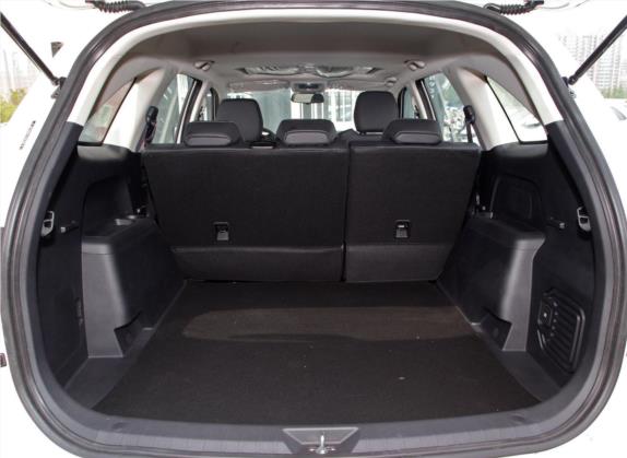 驭胜S350 2020款 2.0T 手动四驱柴油舒适版 车厢座椅   后备厢
