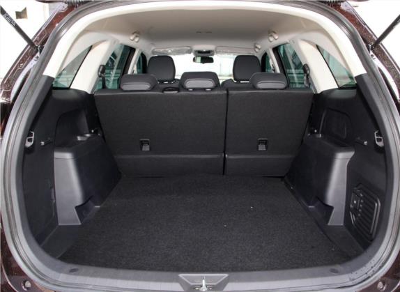 驭胜S350 2020款 2.0T 手动四驱汽油舒适版 车厢座椅   后备厢