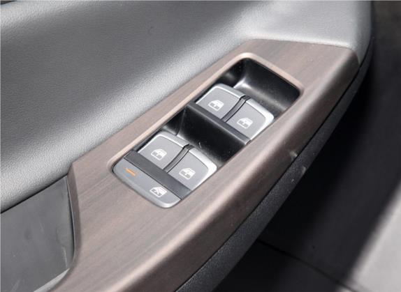驭胜S350 2020款 2.0T 手动四驱汽油舒适版 车厢座椅   门窗控制