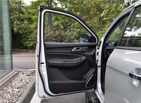 驭胜S350 2020款 2.0T 自动四驱汽油舒适版 车厢座椅   前门板
