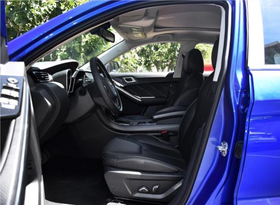 驭胜S330 2016款 1.5L GTDi 自动四驱旗舰版 车厢座椅   前排空间