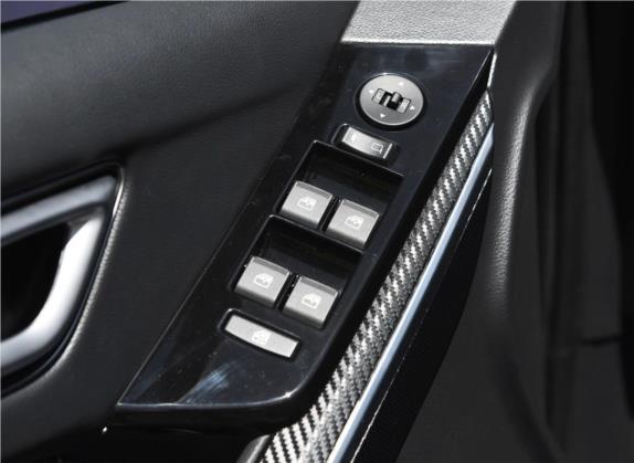 驭胜S330 2016款 1.5L GTDi 自动四驱旗舰版 车厢座椅   门窗控制