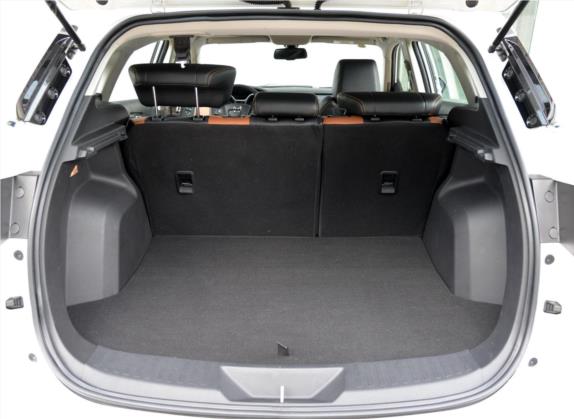 驭胜S330 2016款 1.5L GTDi 自动两驱时尚版 车厢座椅   后备厢