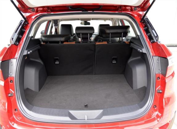 驭胜S330 2016款 1.5L GTDi 自动两驱尊贵版 车厢座椅   后备厢