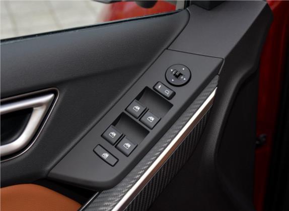 驭胜S330 2016款 1.5L GTDi 自动两驱尊贵版 车厢座椅   门窗控制