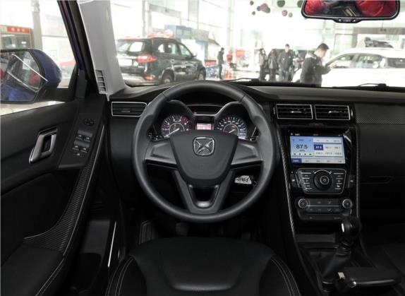 驭胜S330 2016款 1.5L GTDi 手动两驱时尚版 中控类   驾驶位