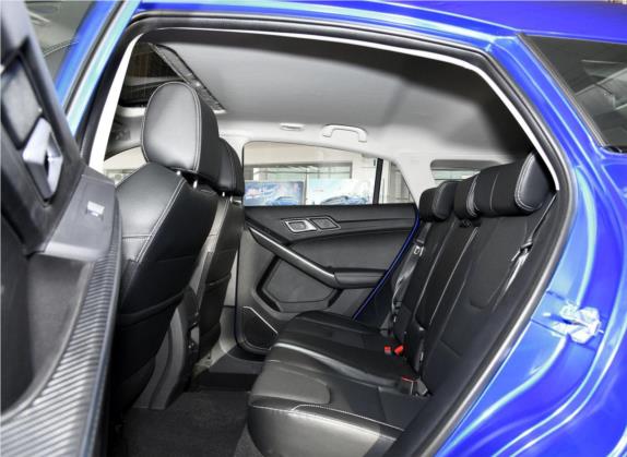 驭胜S330 2016款 1.5L GTDi 手动两驱时尚版 车厢座椅   后排空间