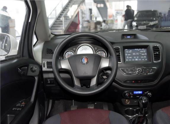 英伦C5 2015款 1.5L 手动三厢精英型 中控类   驾驶位