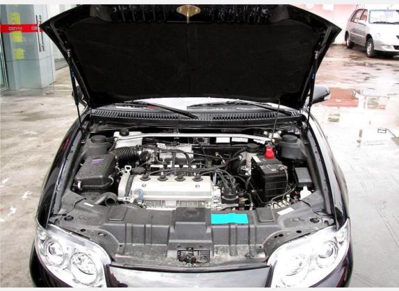 美人豹 2006款 1.8L 手动雳靓 其他细节类   发动机舱
