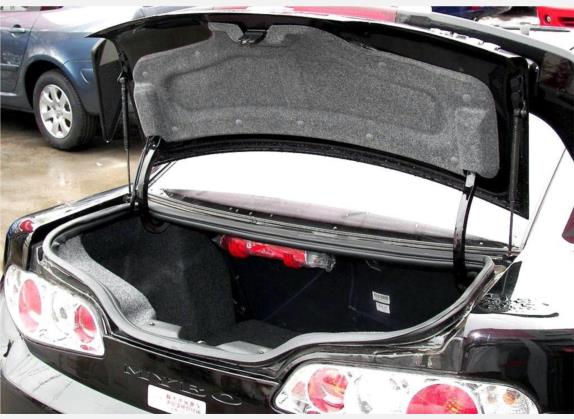 美人豹 2006款 1.8L 手动雳靓 车厢座椅   后备厢