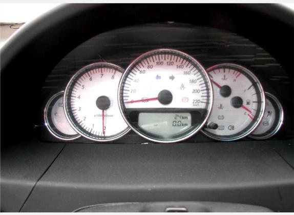 美人豹 2006款 1.8L 手动雳靓 中控类   仪表盘