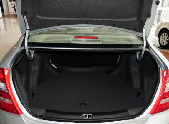 海景 2011款 新锐版 1.5L 手动标准型 车厢座椅   后备厢
