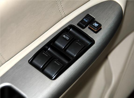 海景 2011款 新锐版 1.5L 手动标准型 车厢座椅   门窗控制
