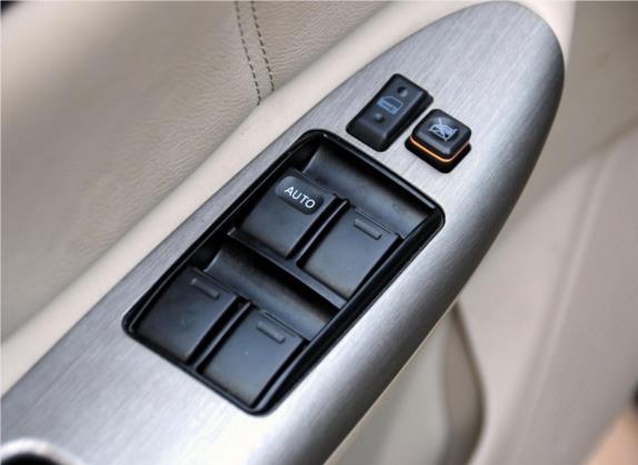 海景 2011款 新锐版 1.5L 手动舒适型 车厢座椅   门窗控制