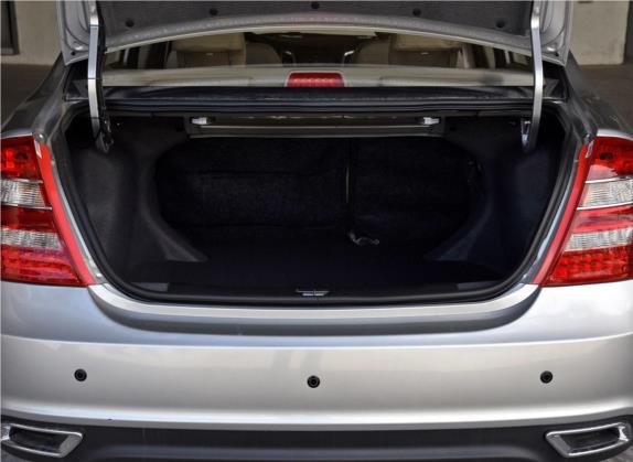 海景 2015款 1.5L 手动精英型 车厢座椅   后备厢