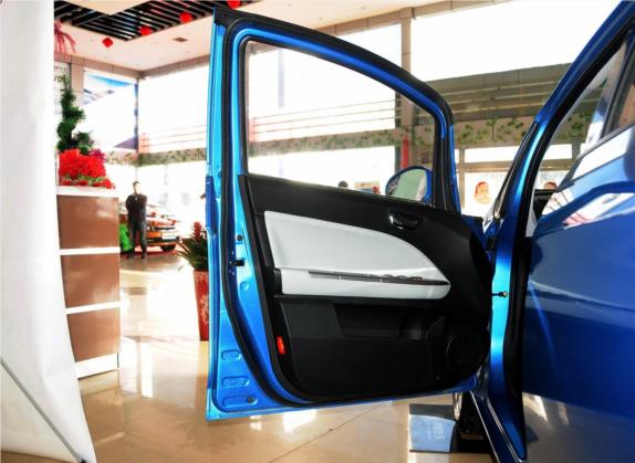 吉利SC5-RV 2011款 1.5L 尚酷版 车厢座椅   前门板