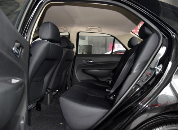 金刚财富 2015款 1.5L 精英型 车厢座椅   后排空间