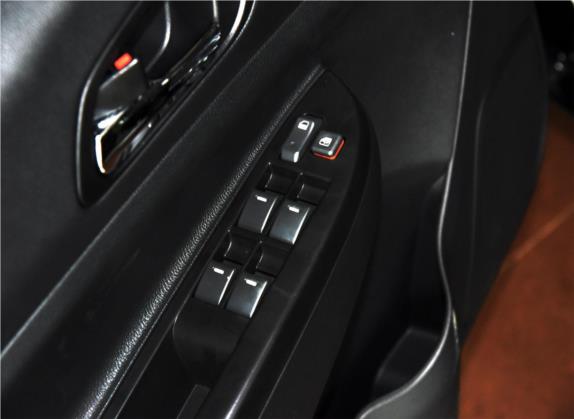 金刚财富 2015款 1.5L 精英型 车厢座椅   门窗控制