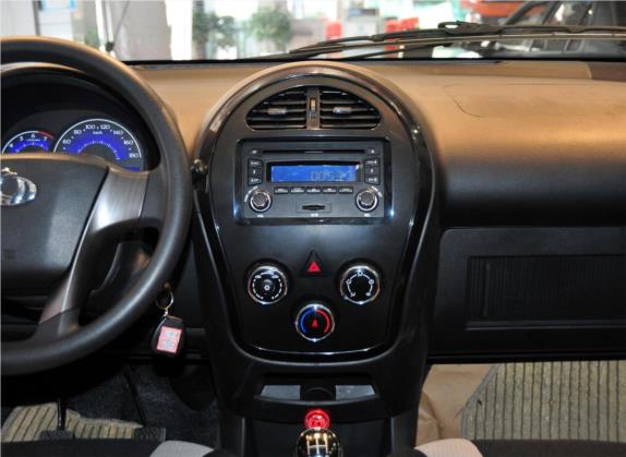 吉利GX2 2011款 1.3L 手动舒适型 中控类   中控台
