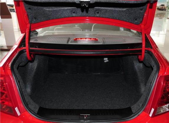 吉利SC3 2012款 1.3L 标准型 车厢座椅   后备厢