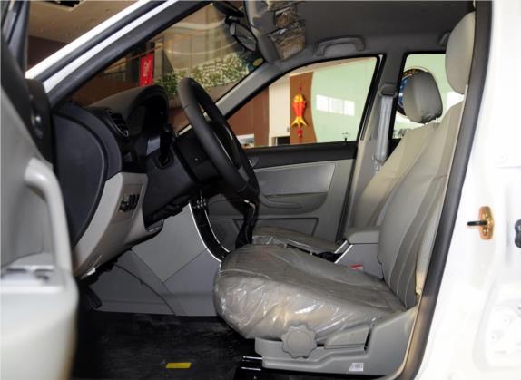 吉利SC3 2012款 1.3L 豪华型 车厢座椅   前排空间