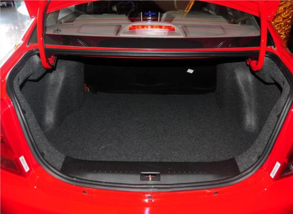 吉利SC3 2014款 1.3L 尊贵型 车厢座椅   后备厢