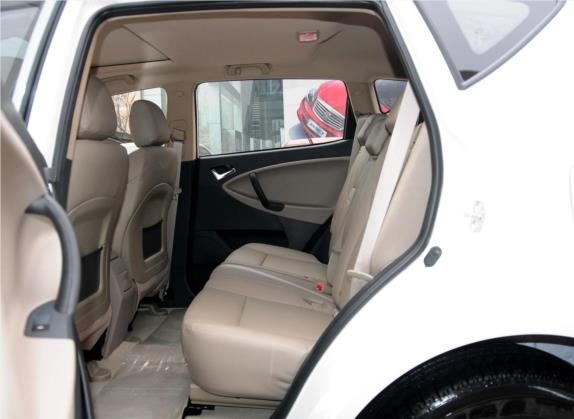吉利SX7 2013款 1.8L 手动尊贵型 车厢座椅   后排空间