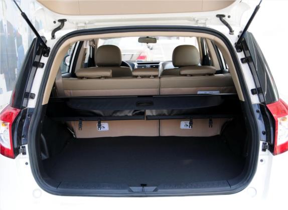 吉利SX7 2013款 2.0L 手动精英型 车厢座椅   后备厢