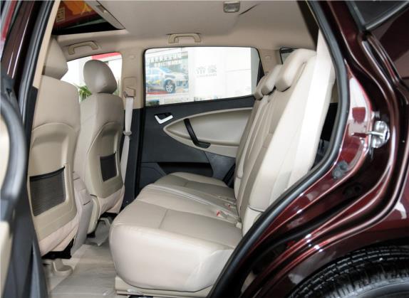 吉利SX7 2013款 2.0L 手动尊贵型 车厢座椅   后排空间