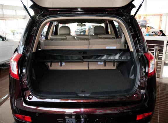 吉利SX7 2013款 2.0L 手动尊贵型 车厢座椅   后备厢