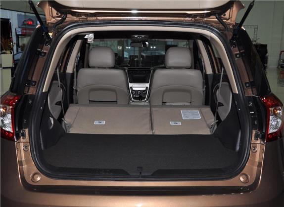 吉利SX7 2013款 2.4L 自动尊贵型 车厢座椅   后备厢
