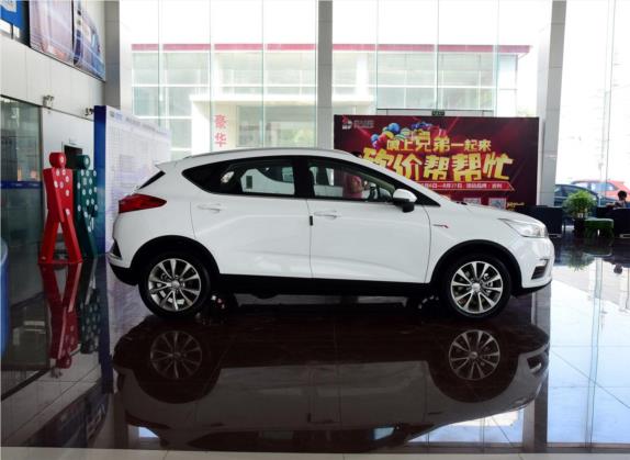帝豪GS 2016款 优雅版 1.3T 手动领尚型 外观   正侧
