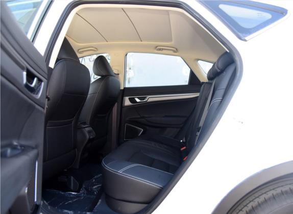 帝豪GS 2016款 优雅版 1.3T 自动领尚型 车厢座椅   后排空间