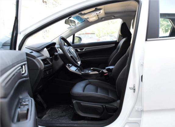 帝豪GS 2016款 运动版 1.8L 手动领尚型 车厢座椅   前排空间