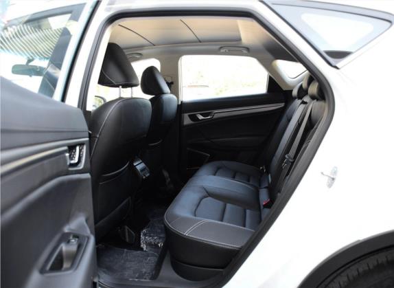 帝豪GS 2016款 运动版 1.8L 手动领尚型 车厢座椅   后排空间