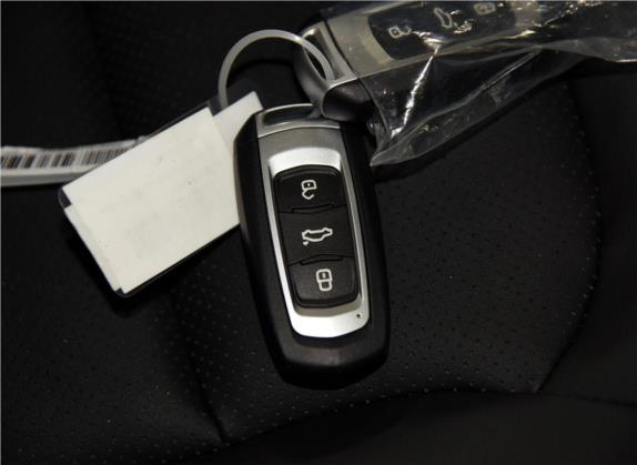 帝豪GS 2016款 运动版 1.3T 手动领尚型 其他细节类   钥匙