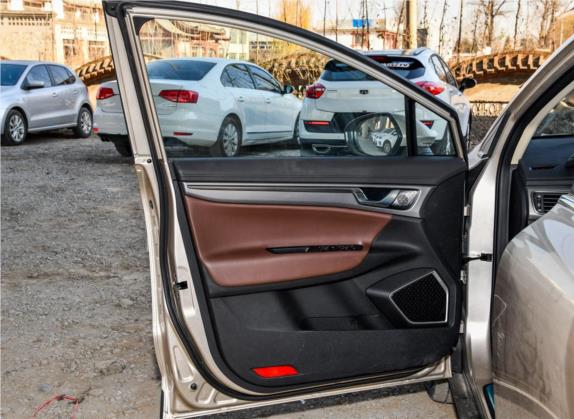 帝豪GS 2017款 运动版 1.3T 自动智联型 车厢座椅   前门板