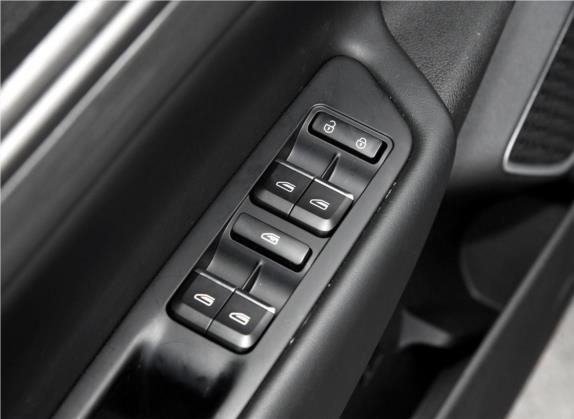 帝豪GS 2018款 优雅版 1.8L 手动领尚型 车厢座椅   门窗控制